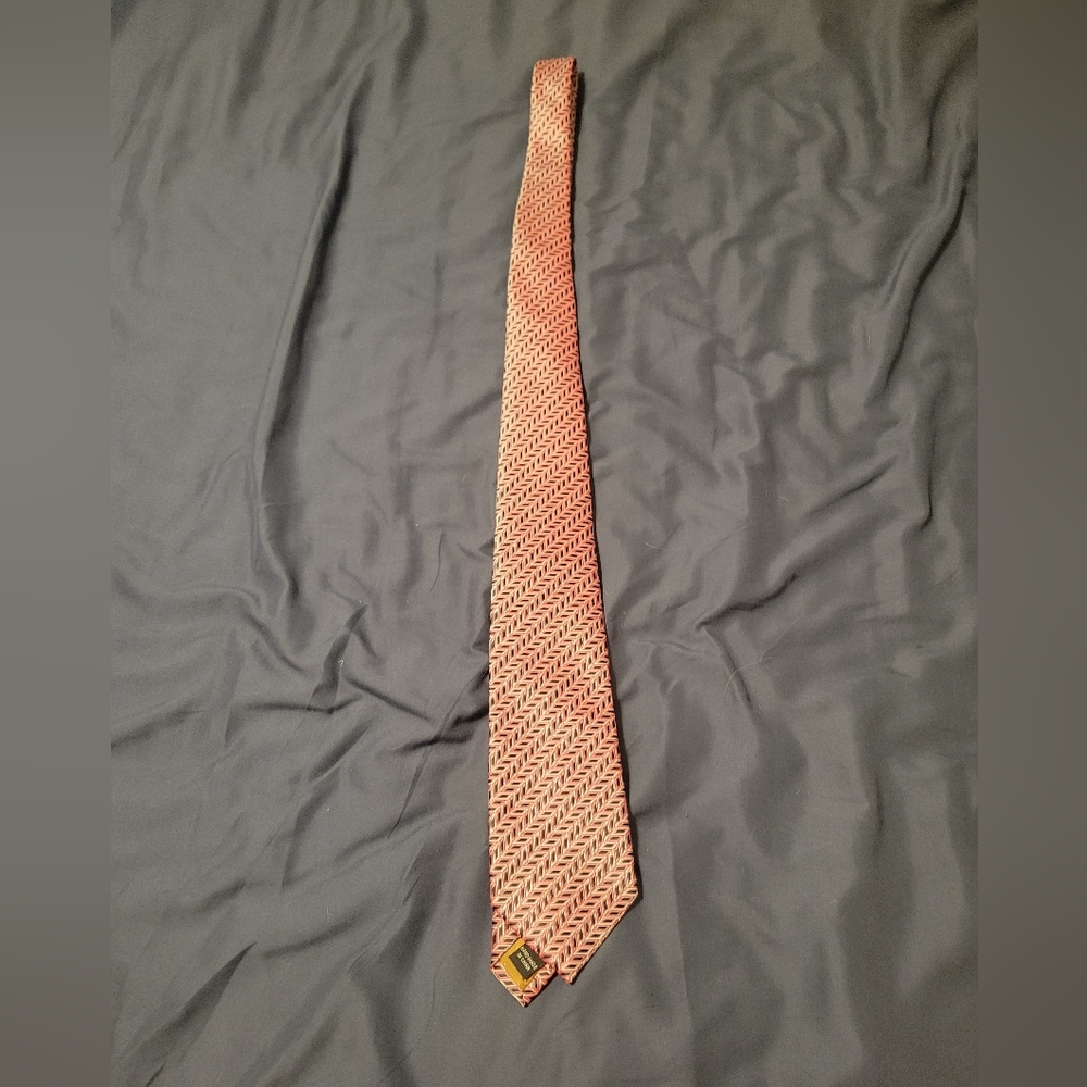 Sinio silk tie New with Tags